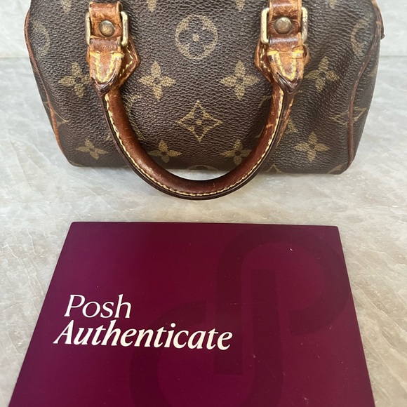 LV Monogram Mini Speedy Bag - Picture 4 of 5